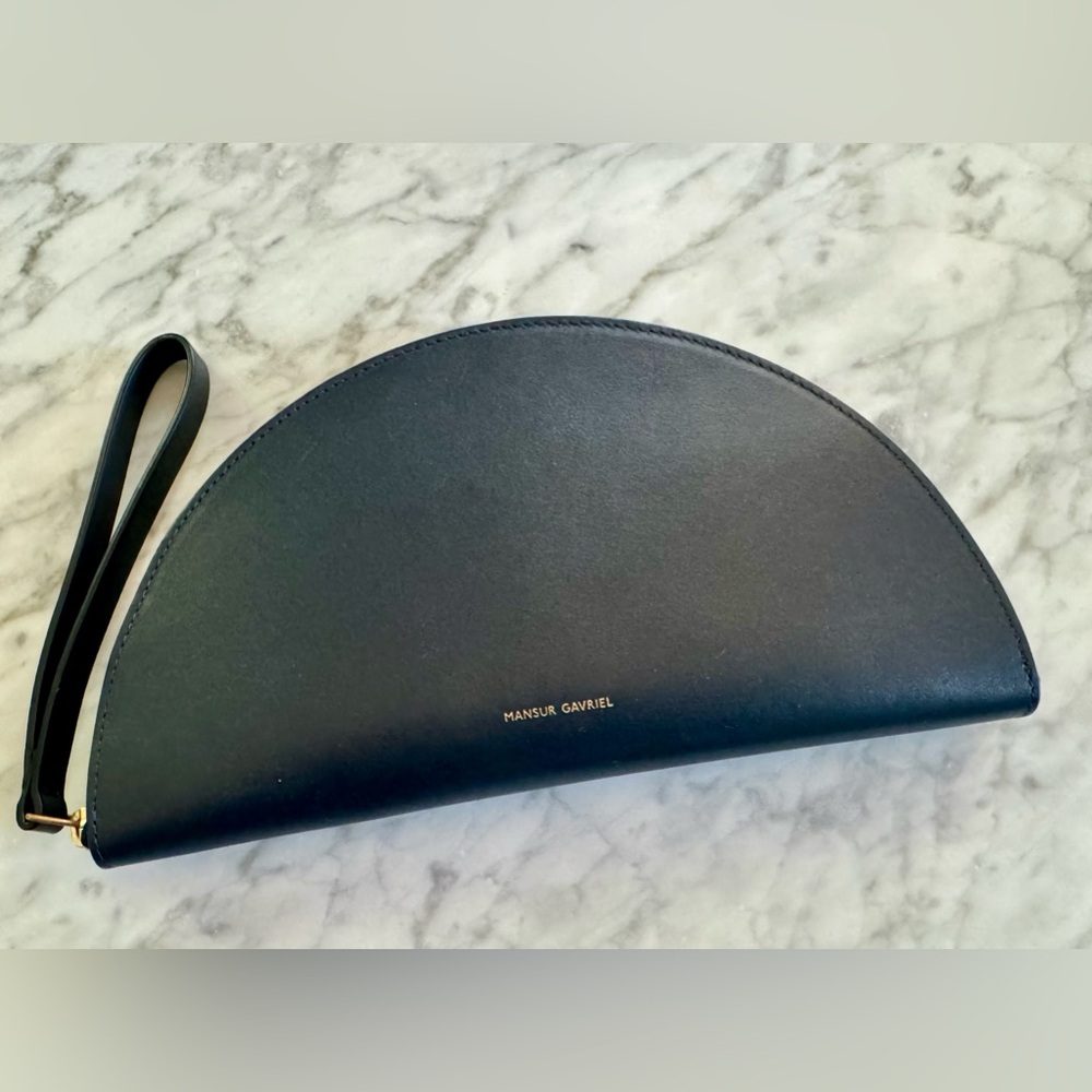 NWOT Mansur Gavriel The Moon Wallet/Wristlet, Navy